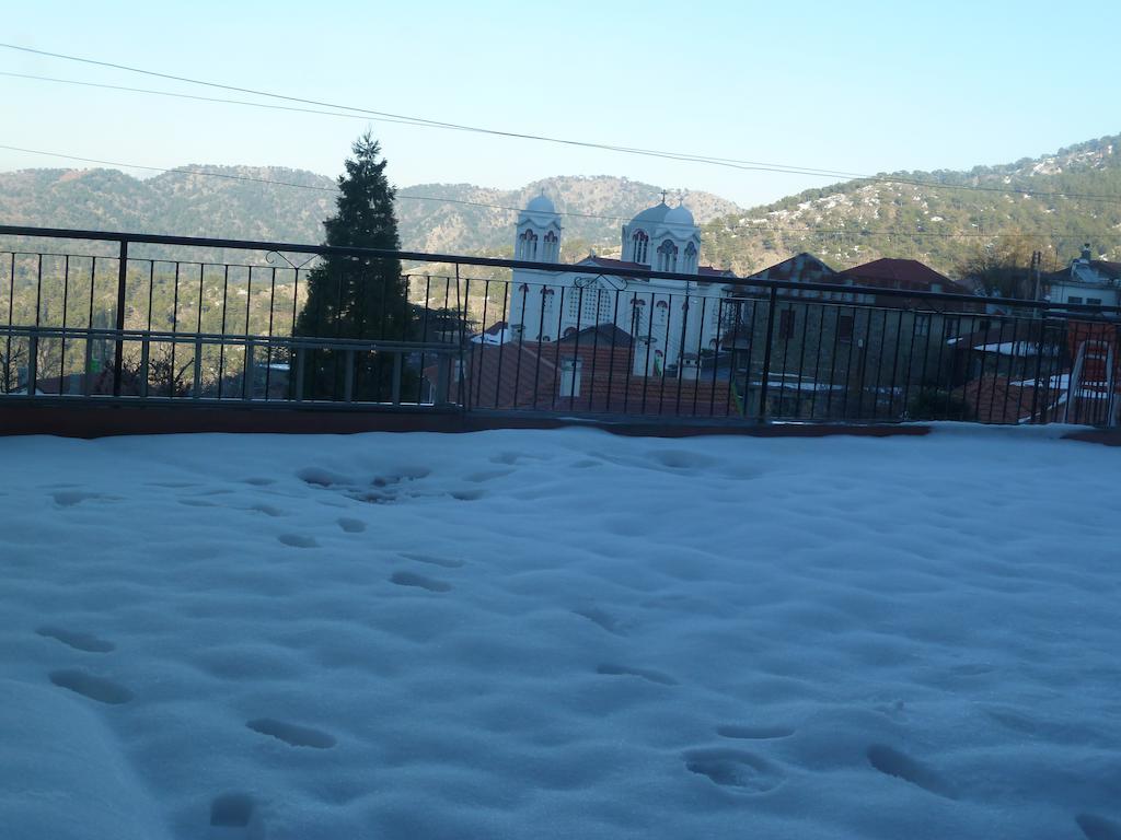 Capuralli Hotel Pedhoulas Exterior foto