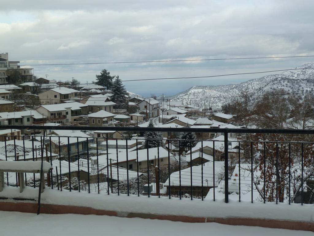Capuralli Hotel Pedhoulas Exterior foto